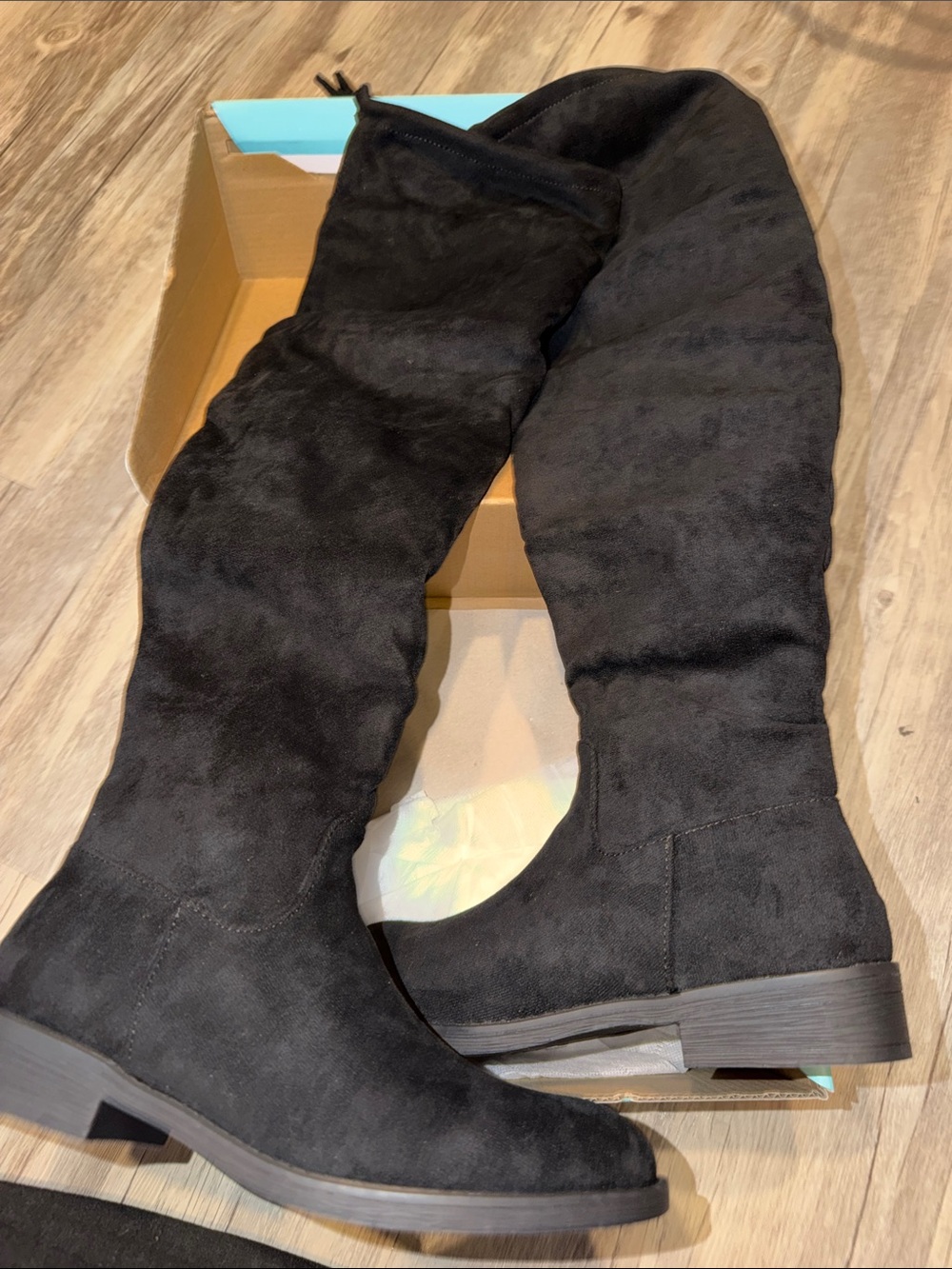 Vepose Black Over-the-Knee Faux Suede Boots